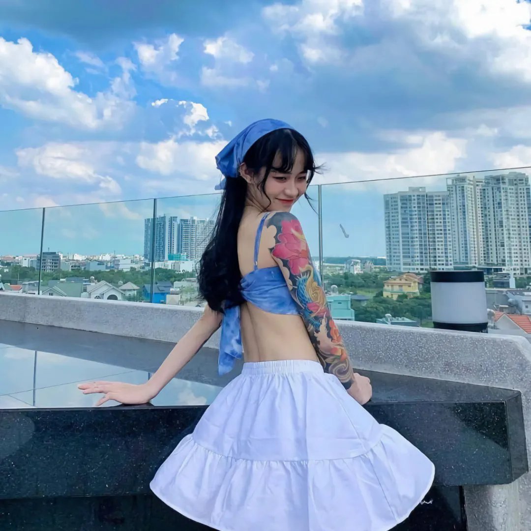 希尔达与山怪王海报